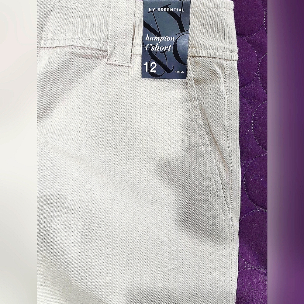 NWT Ny&Company Essentials Hampton 4" Shorts Size 12 - Picture 3 of 8
